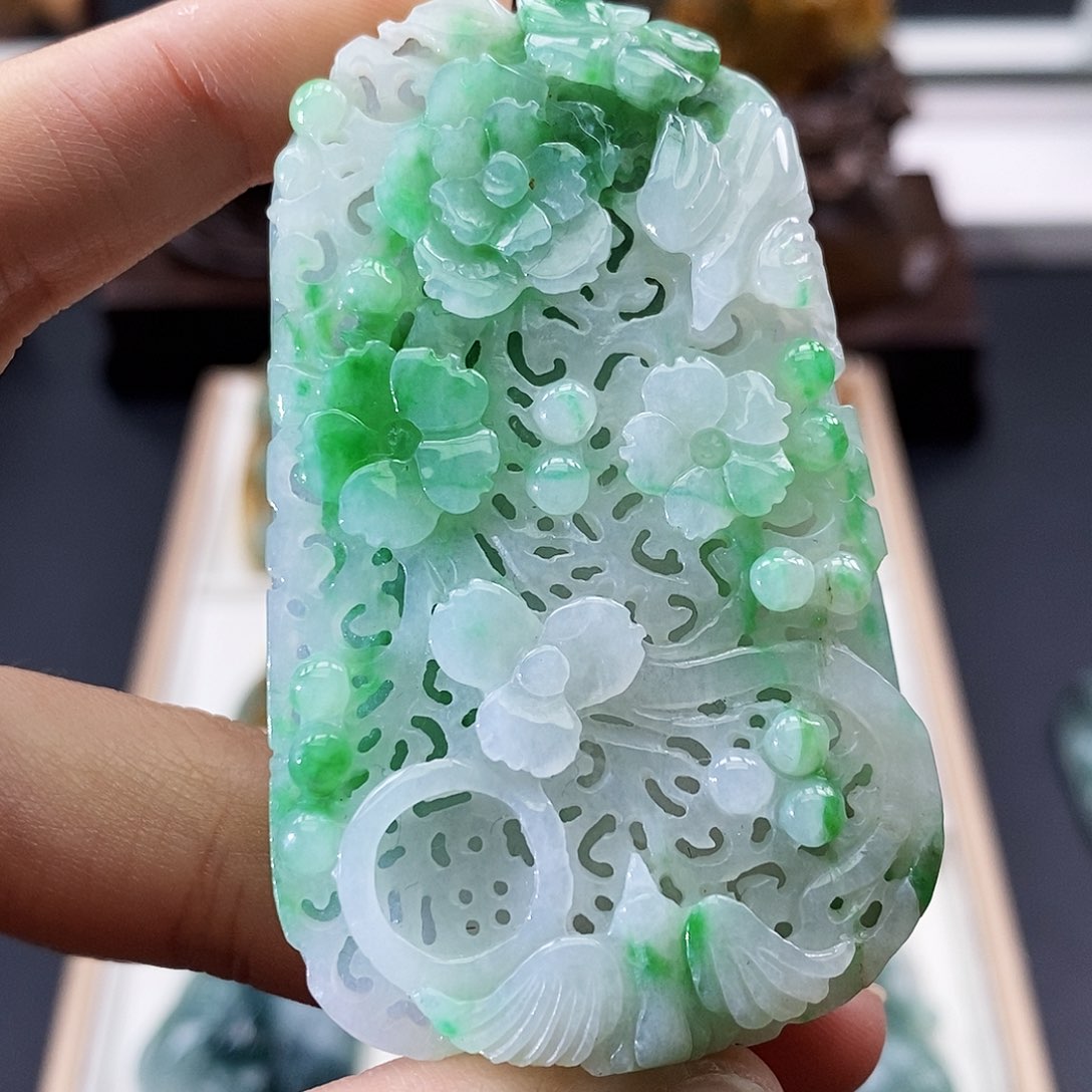 颈饰未镶嵌翡翠低*D缅甸翡翠a货