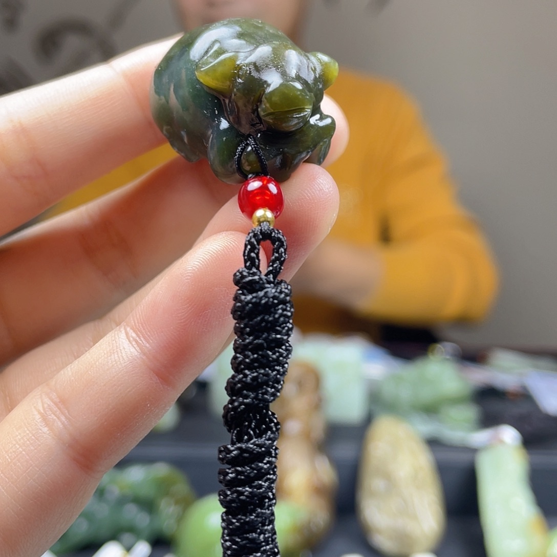 和田玉未镶嵌颈饰多样性发货