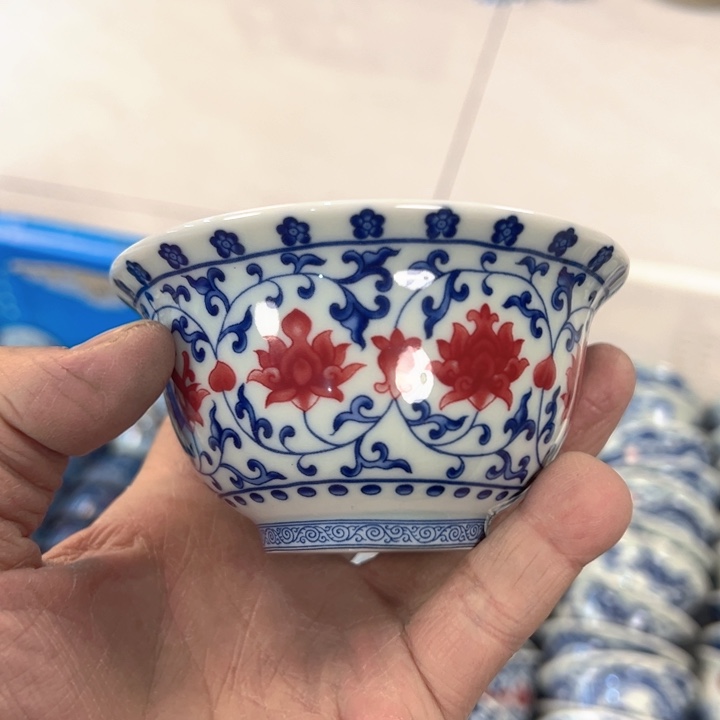 瓷片白青花釉里红缠枝莲压手杯全品