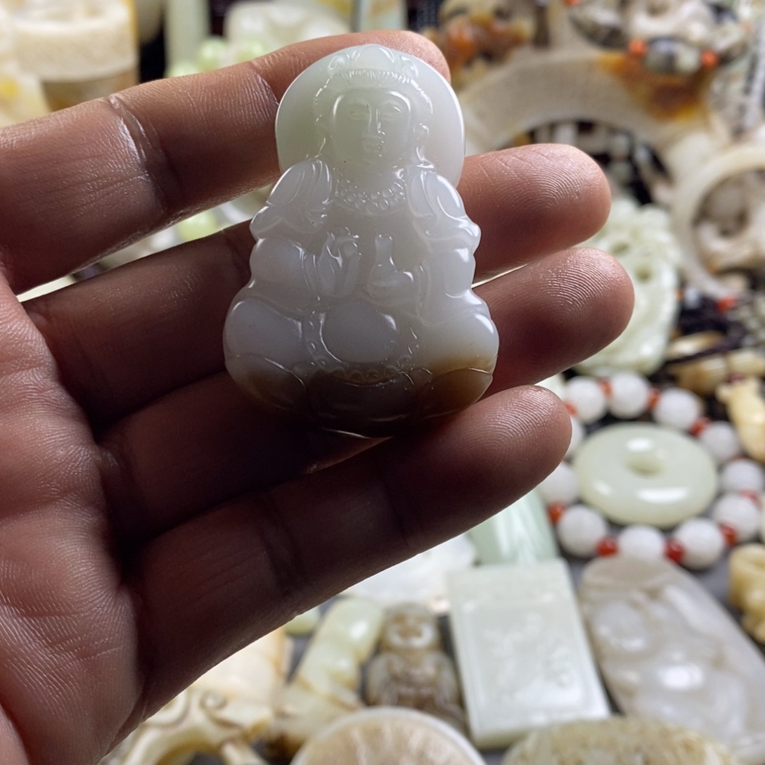 和田玉（糖玉）未镶嵌颈饰