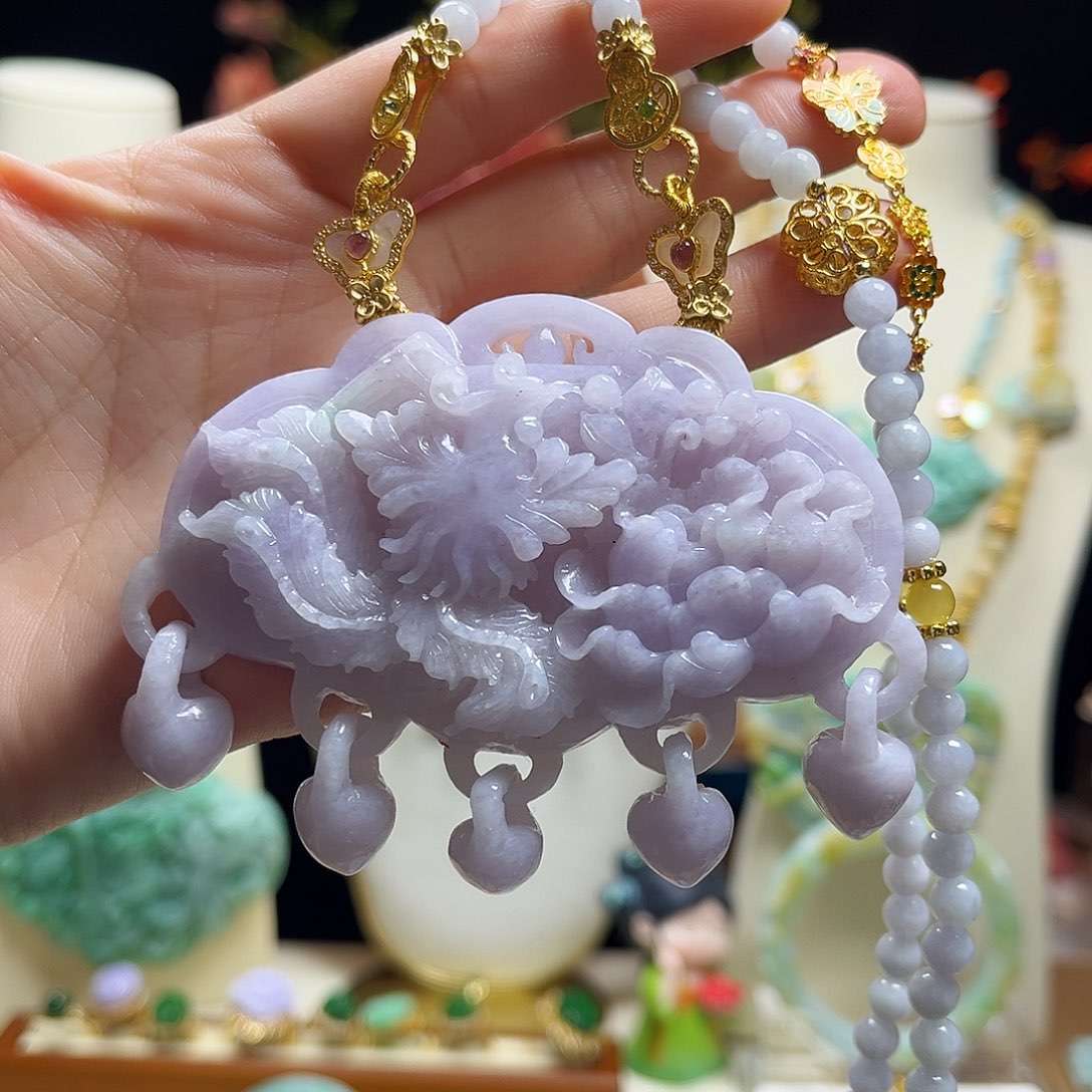 翡翠颈饰未镶嵌天然翡翠