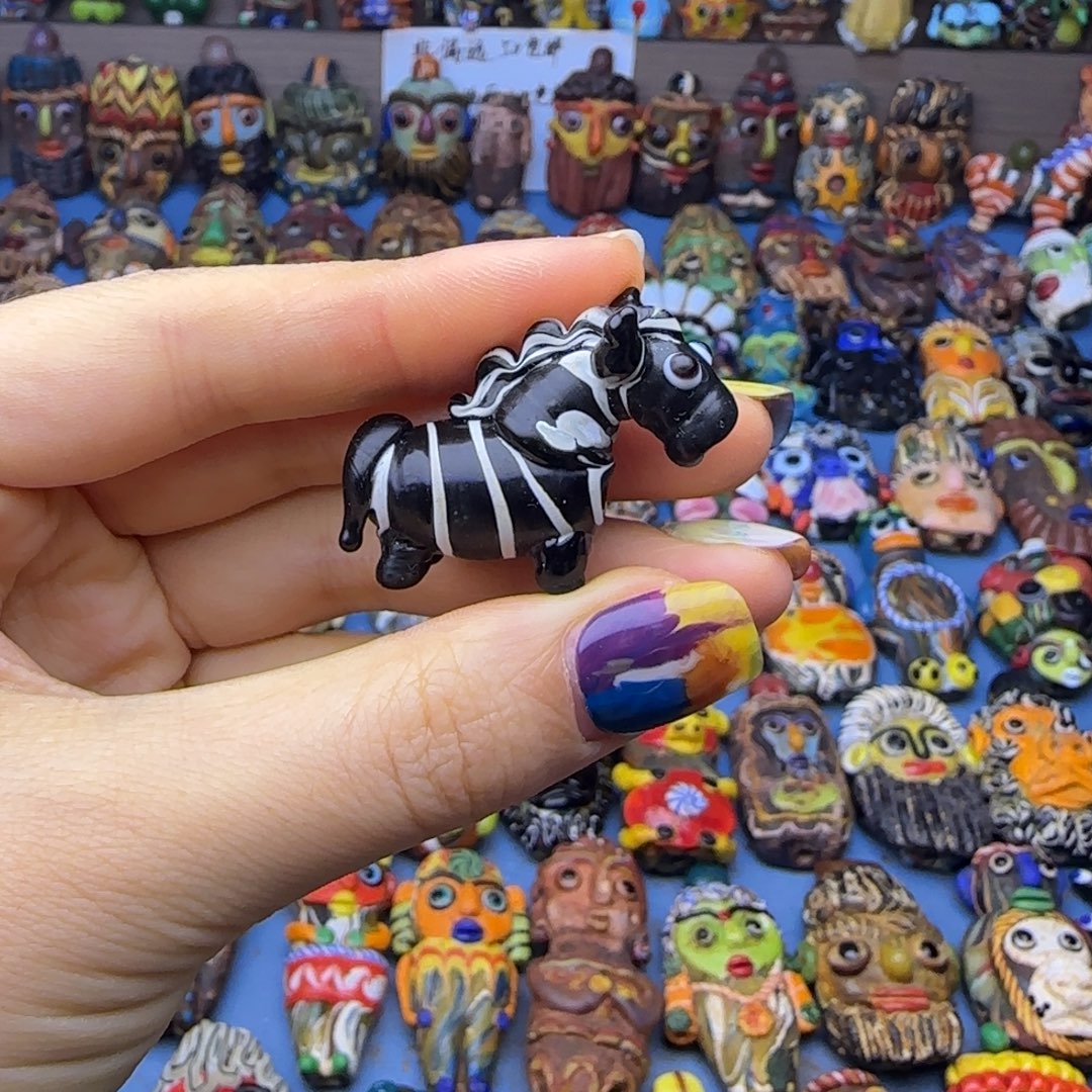 琉璃非金属小斑马一个