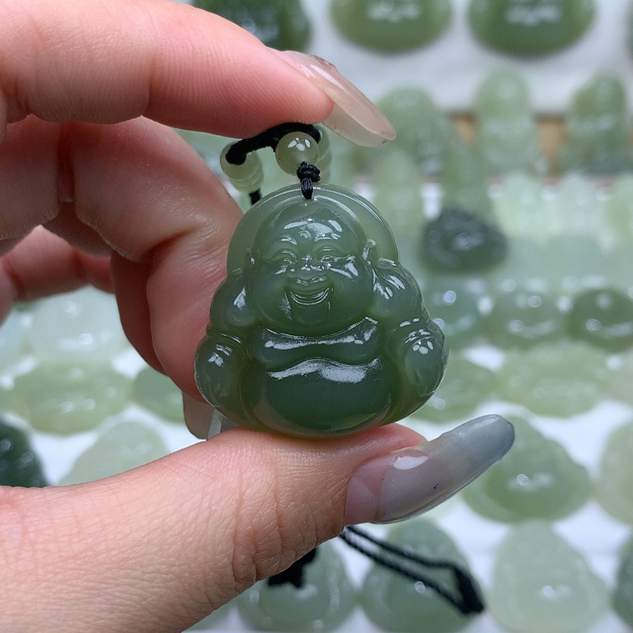 【闪购商品】颈饰未镶嵌和田玉富***?