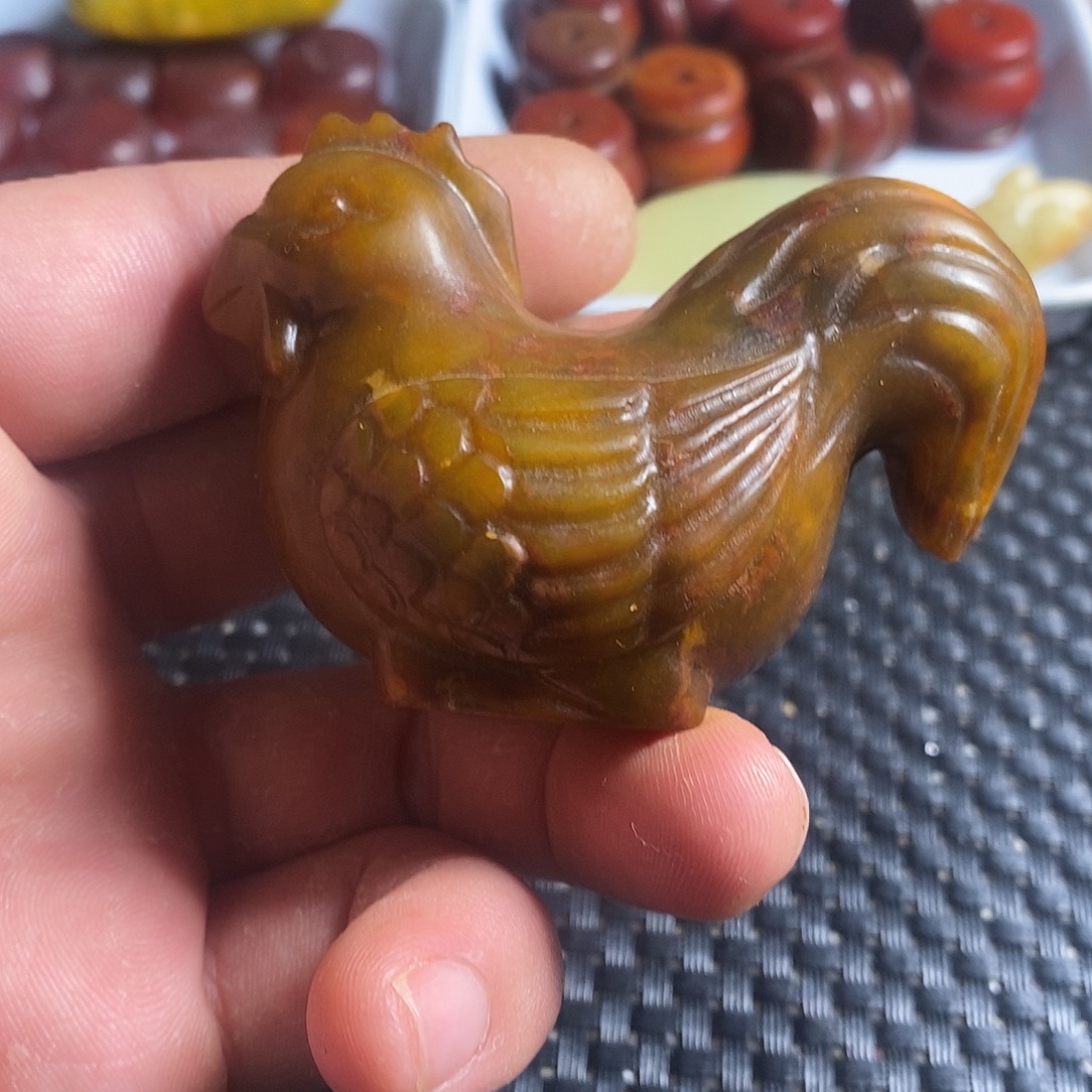 岫玉未镶嵌珠宝奇石