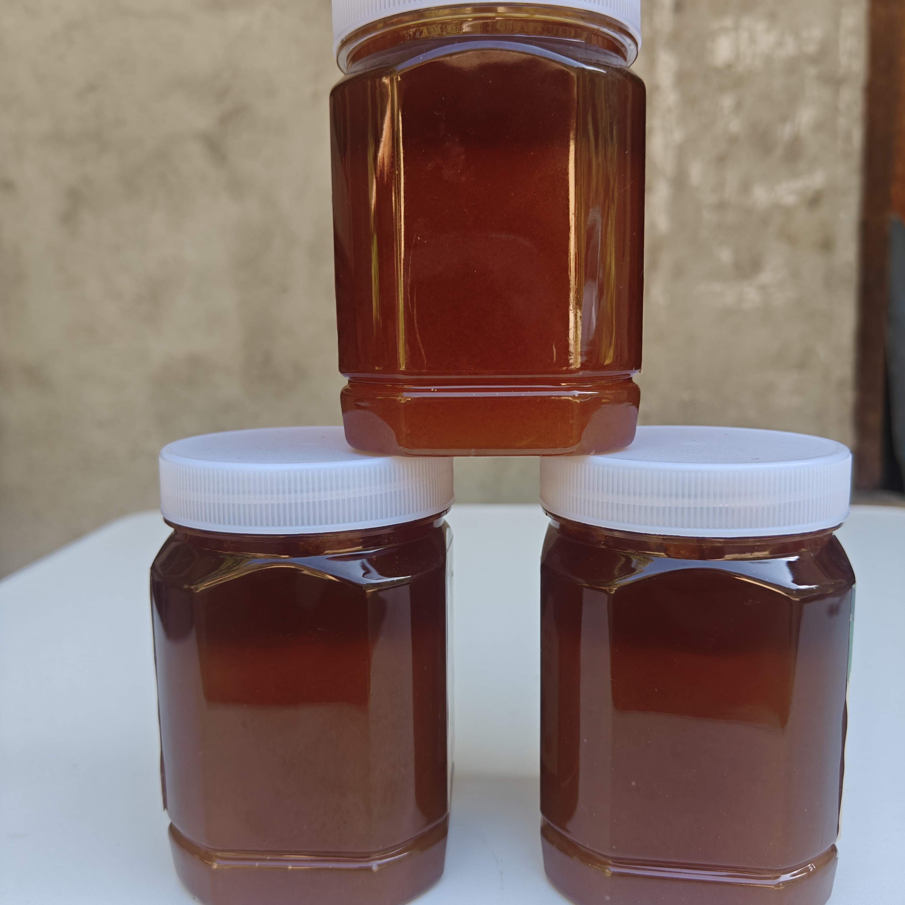 大秦岭太白山下农家老巢蜜，一年取一次，优惠三瓶装，一瓶500g