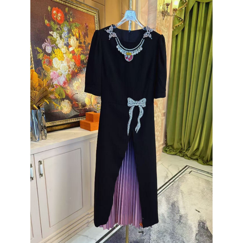 芙娜妮轻奢秋冬新款小众设计衬衫气质显瘦女装时尚连衣裙F2511480