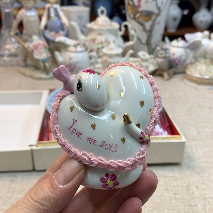 金瓷阁家的美丽瓷器