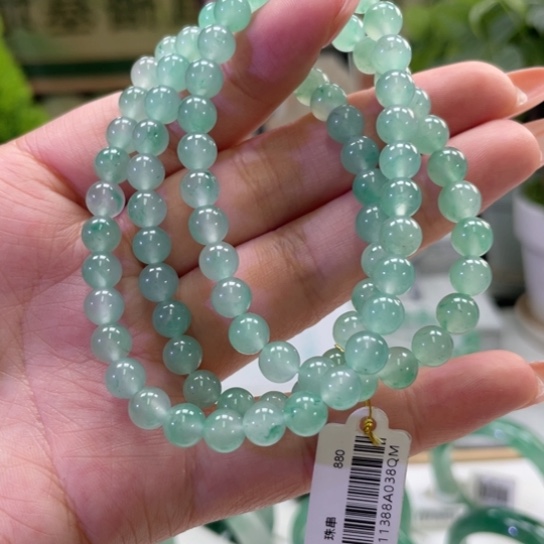 石英质玉颈饰未镶嵌