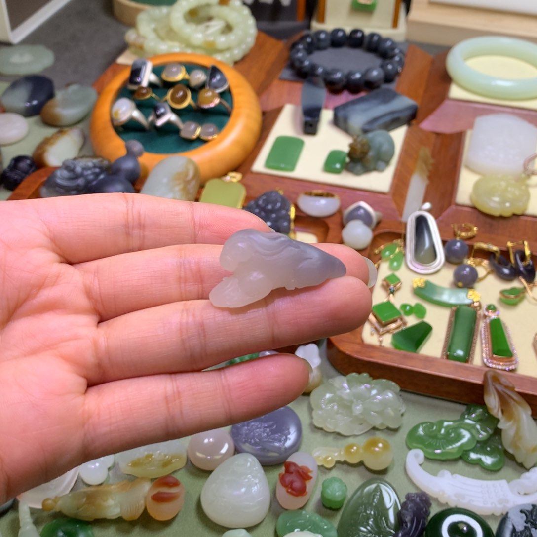 和田玉颈饰未镶嵌