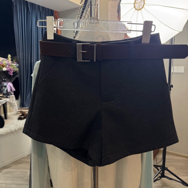 加厚毛呢高腰显瘦A字短裤女秋冬外穿百搭