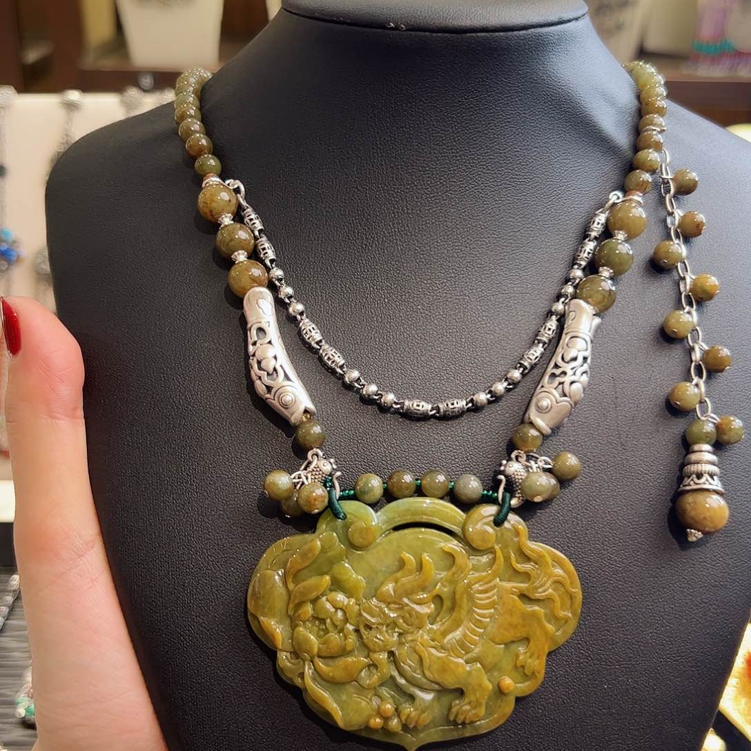 翡翠项链未镶嵌项链