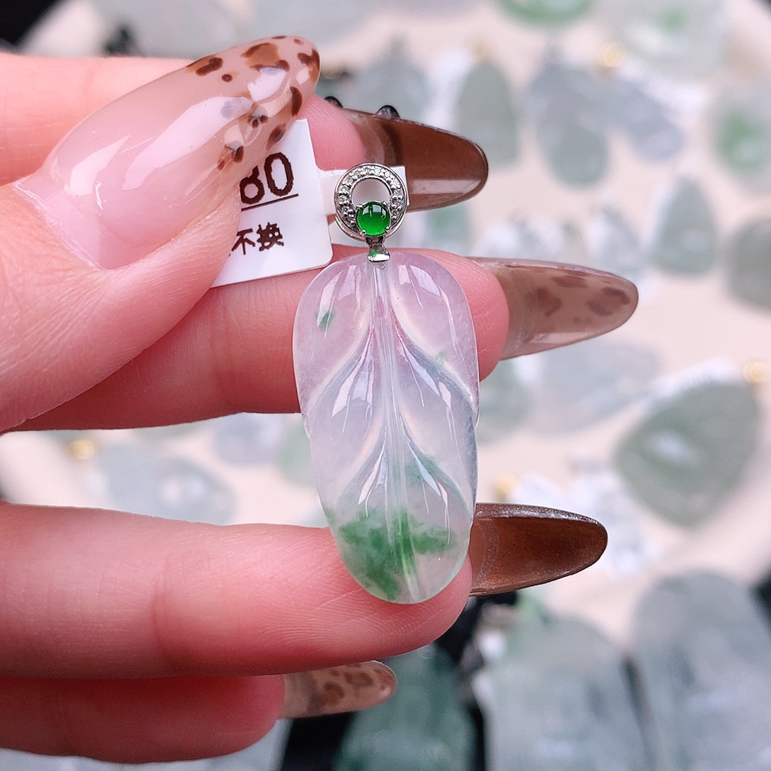 翡翠颈饰18K金镶嵌飘花叶33.7、27、14、3.3