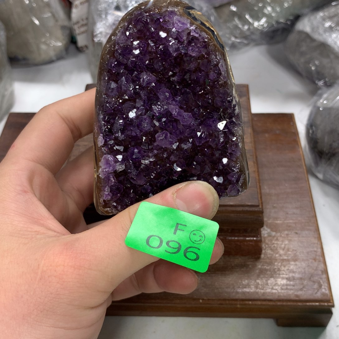 紫晶大型摆件（非配饰）未镶嵌