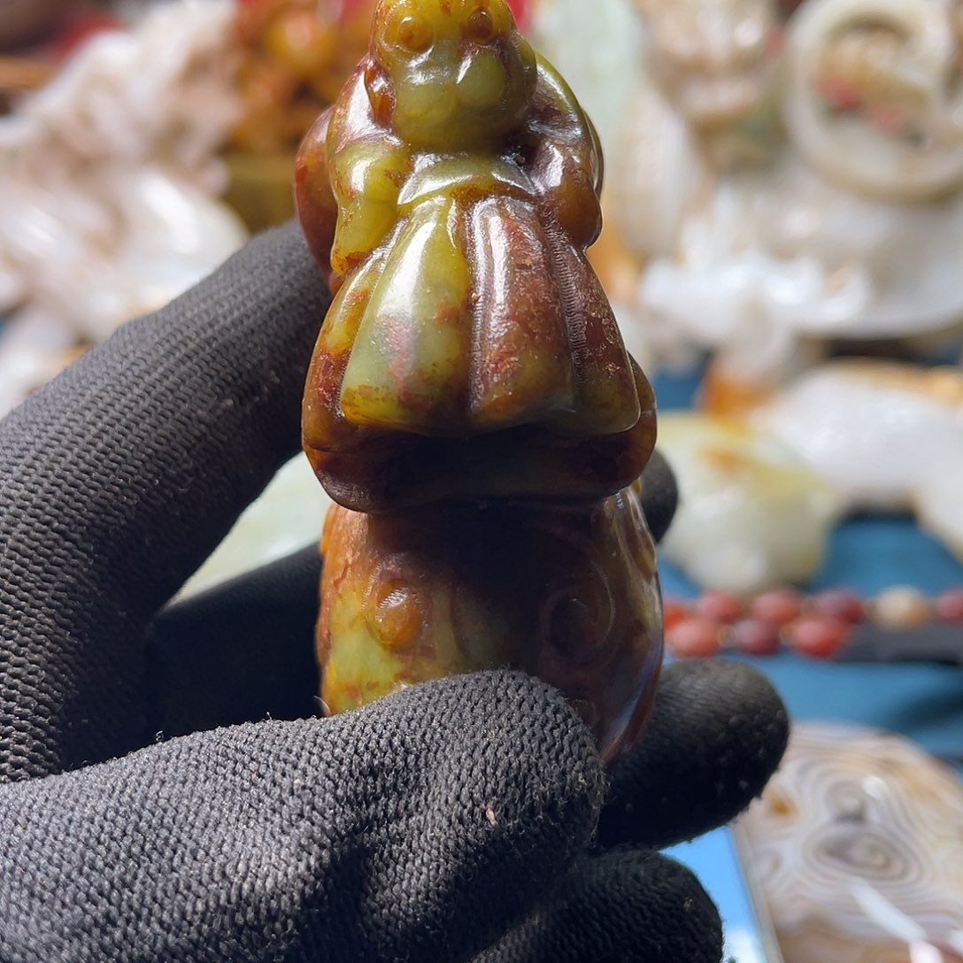 和田玉（糖玉）未镶嵌颈饰