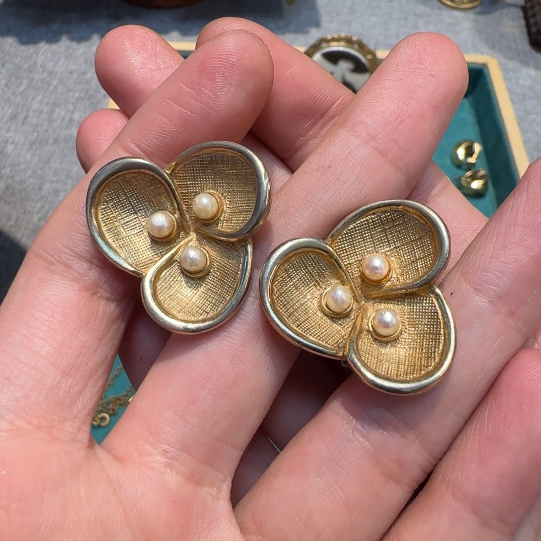 仿水晶铜合金瑕疵