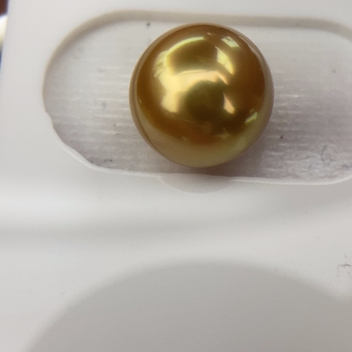 裸珠未镶嵌海水珍珠10.8mm浓金金绿色小极光