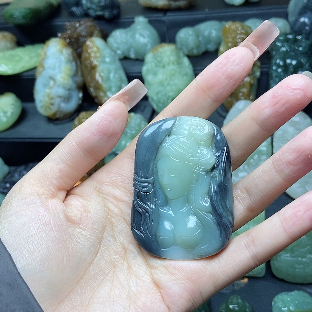 和田玉颈饰未镶嵌