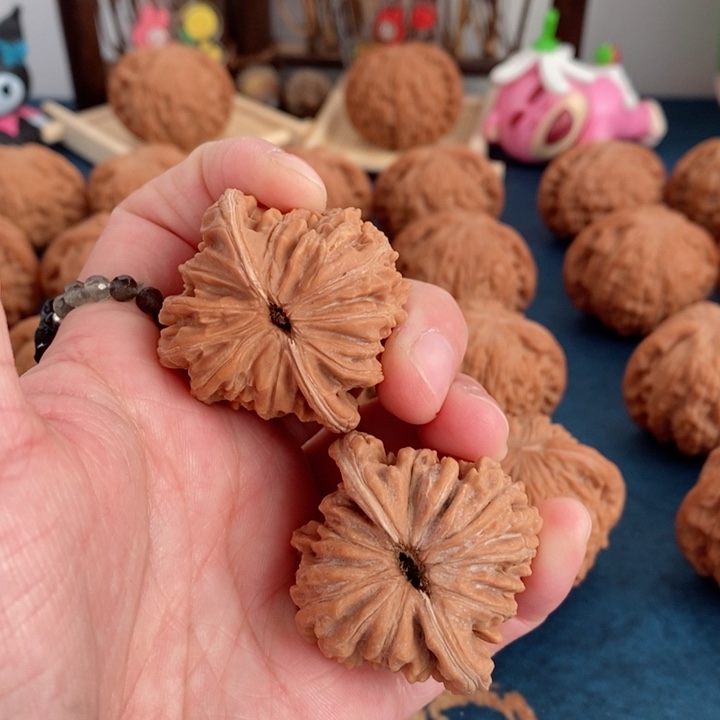 文玩核桃把件四座楼39