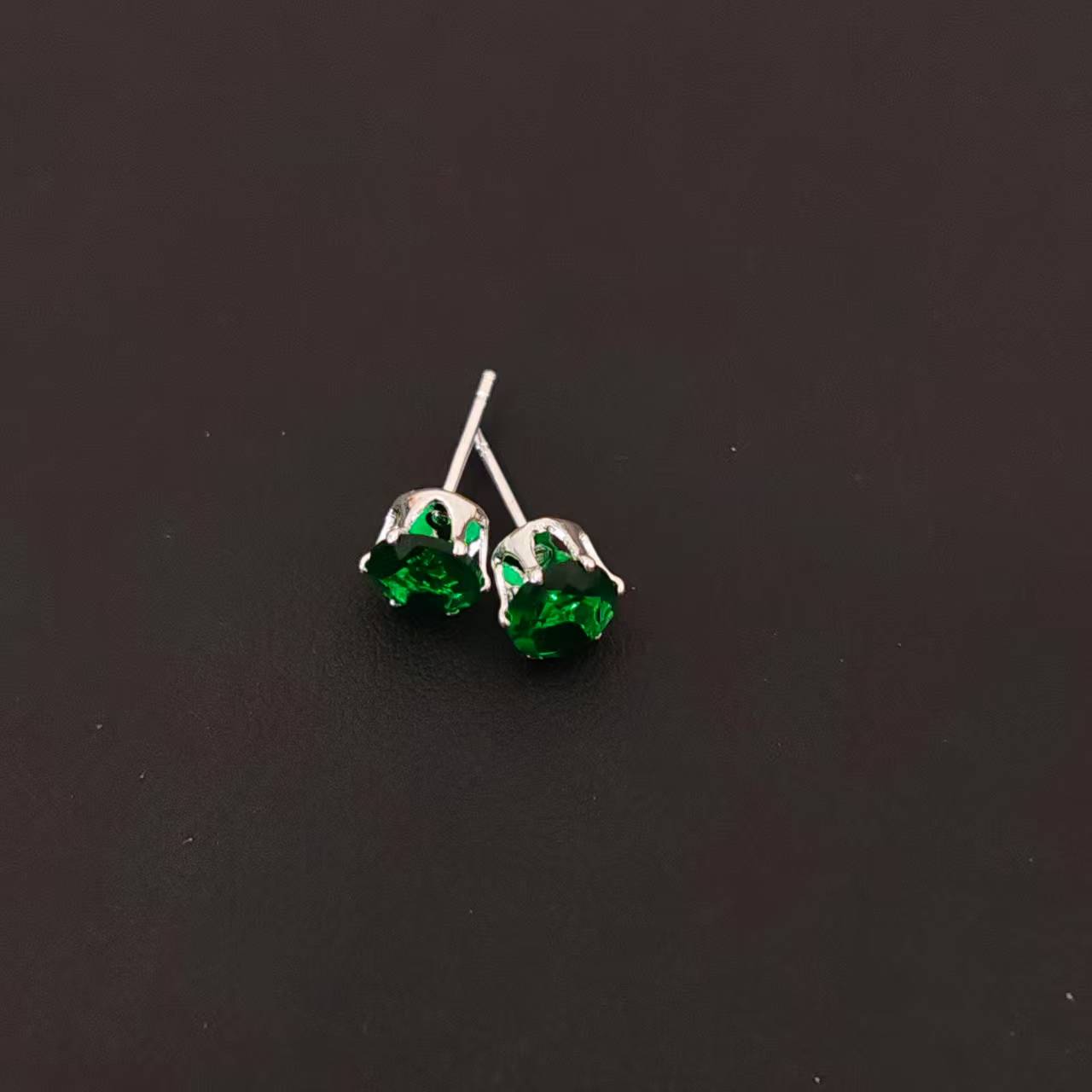 轻奢时尚气质精致精美耳饰ZXB32128