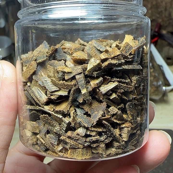 平***福白奇香尖树心碎料20克