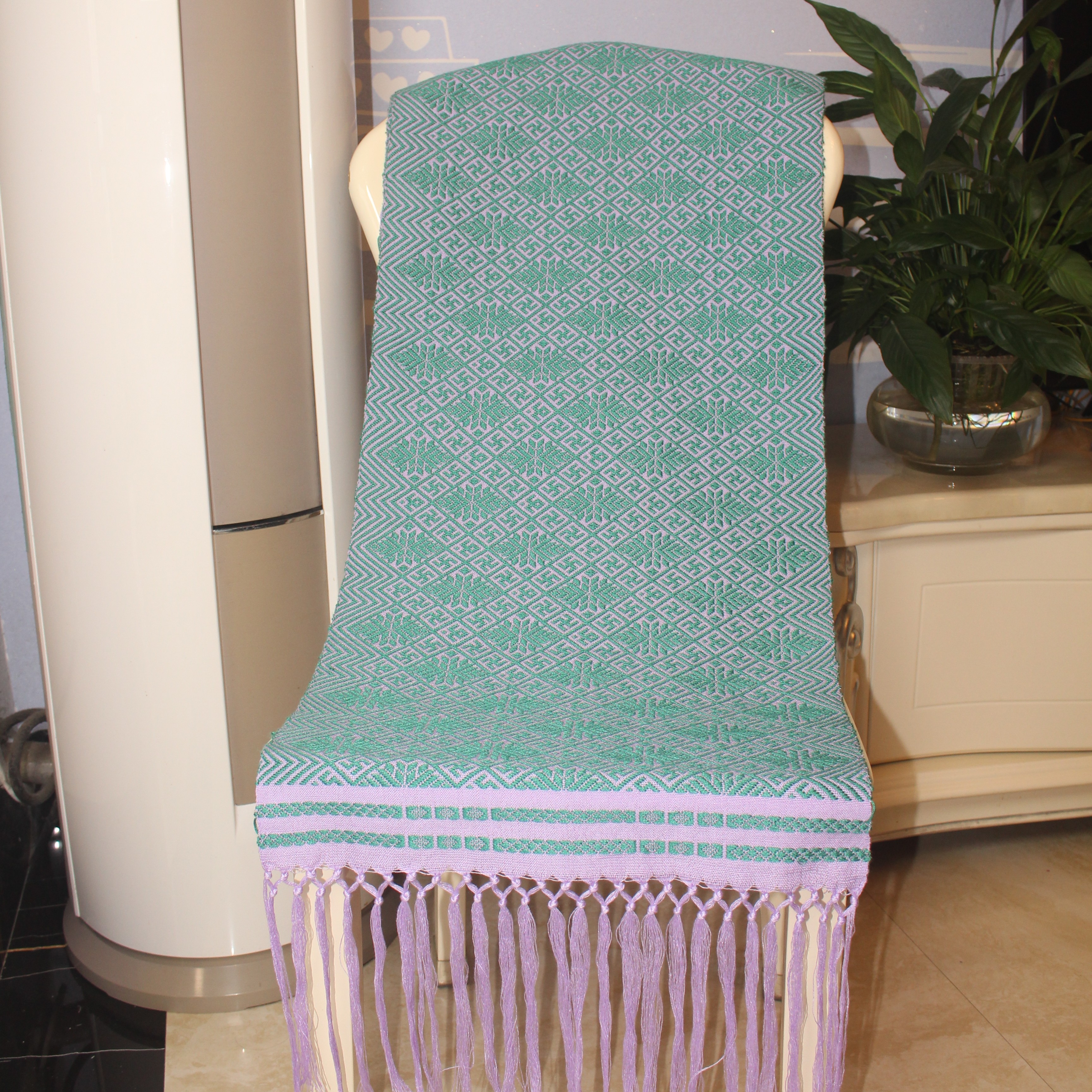 外婆2 广西金龙镇非遗手工壮锦围巾披肩两用 礼盒装 42cm×180cm 