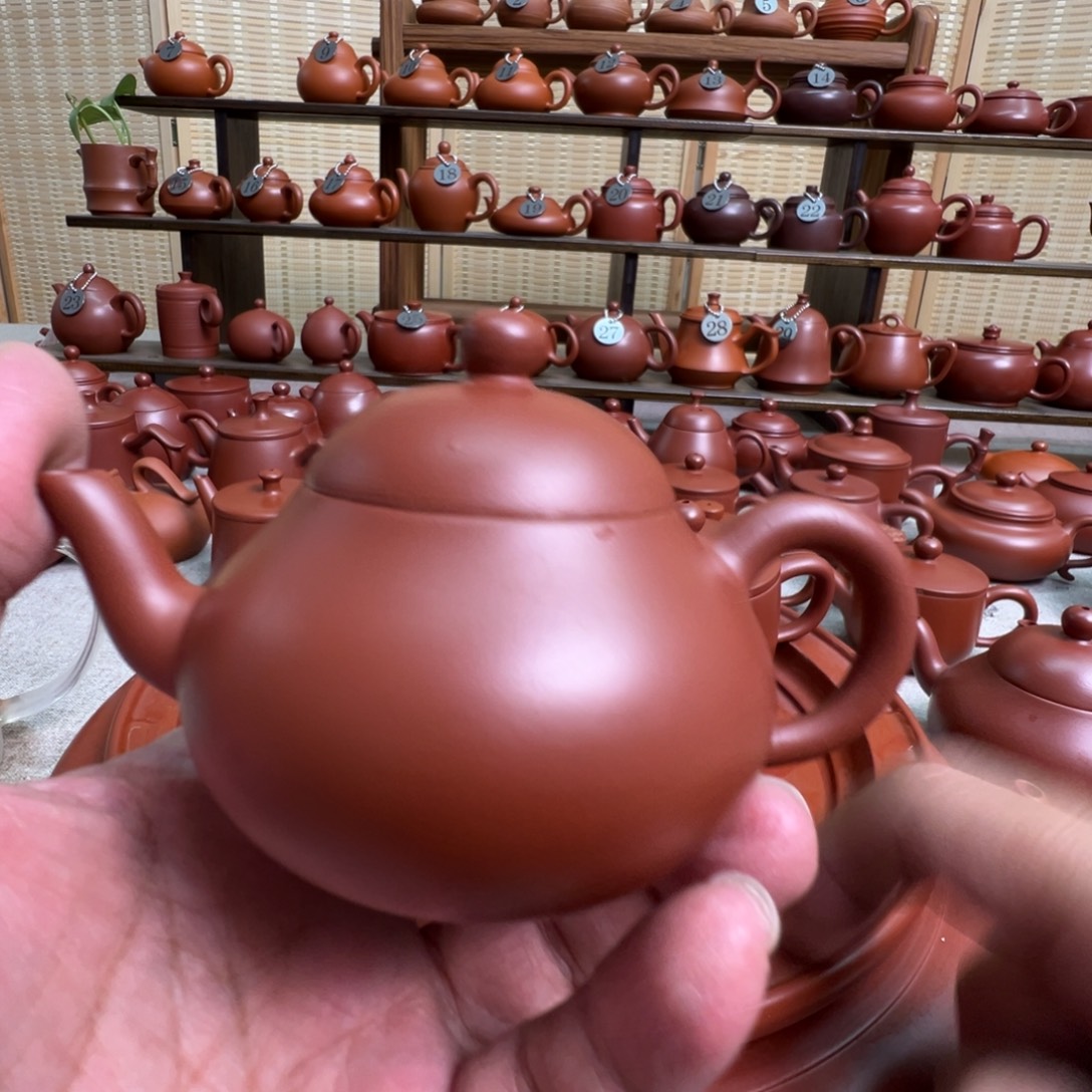 梦***家紫砂茶壶潮州手拉朱泥壶，微瑕不退换