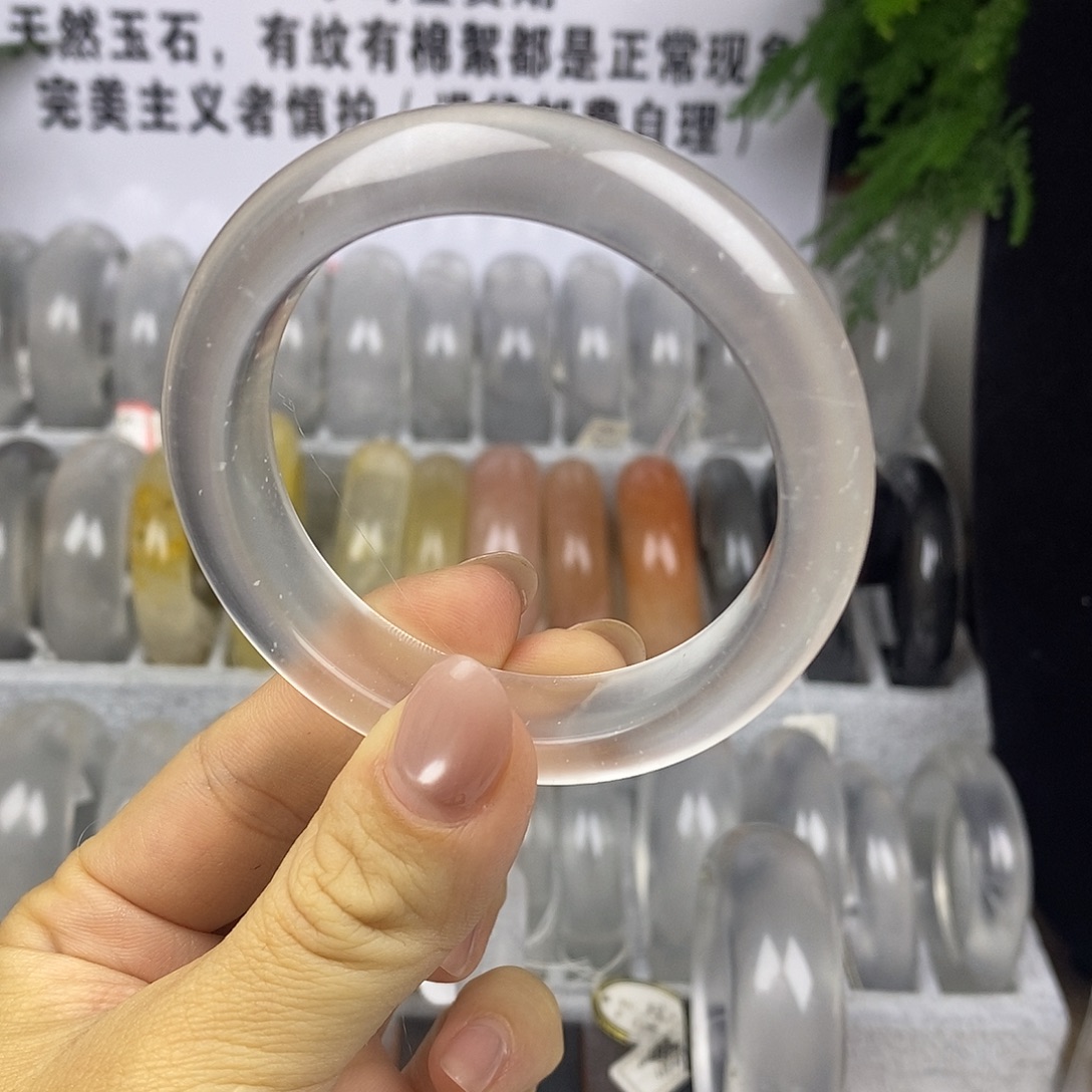 石英质玉未镶嵌手镯54.2白冰飘雪炸光