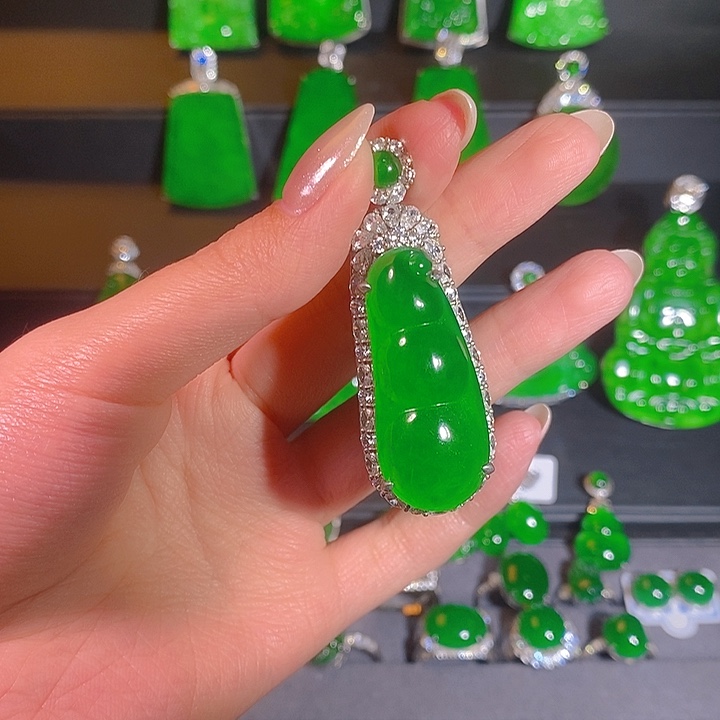 翡翠银S925镶嵌颈饰