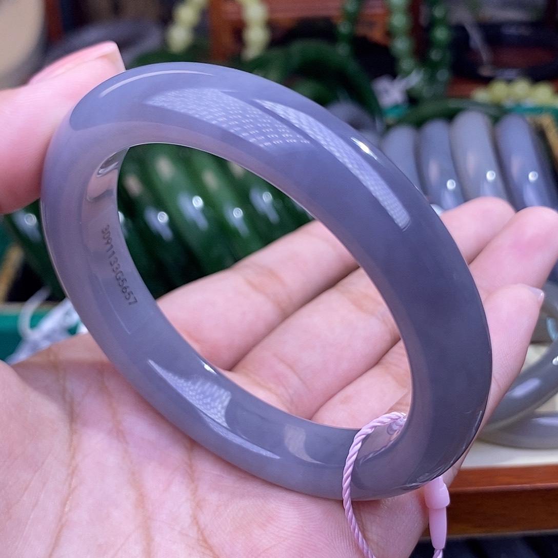 和田玉清货价56.8烟紫特细料手镯未镶嵌