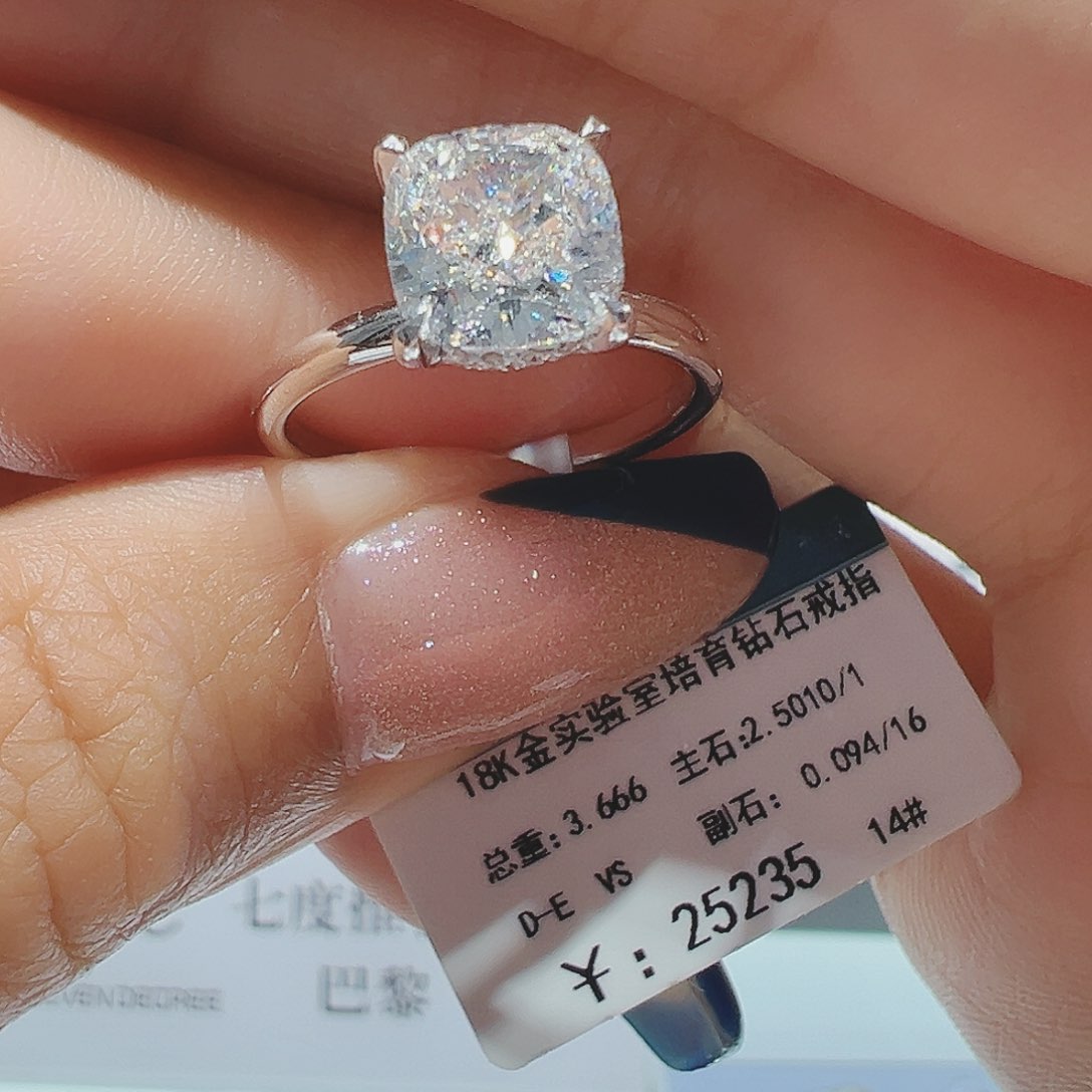 实验室培育钻石18K金镶嵌2.5ct14