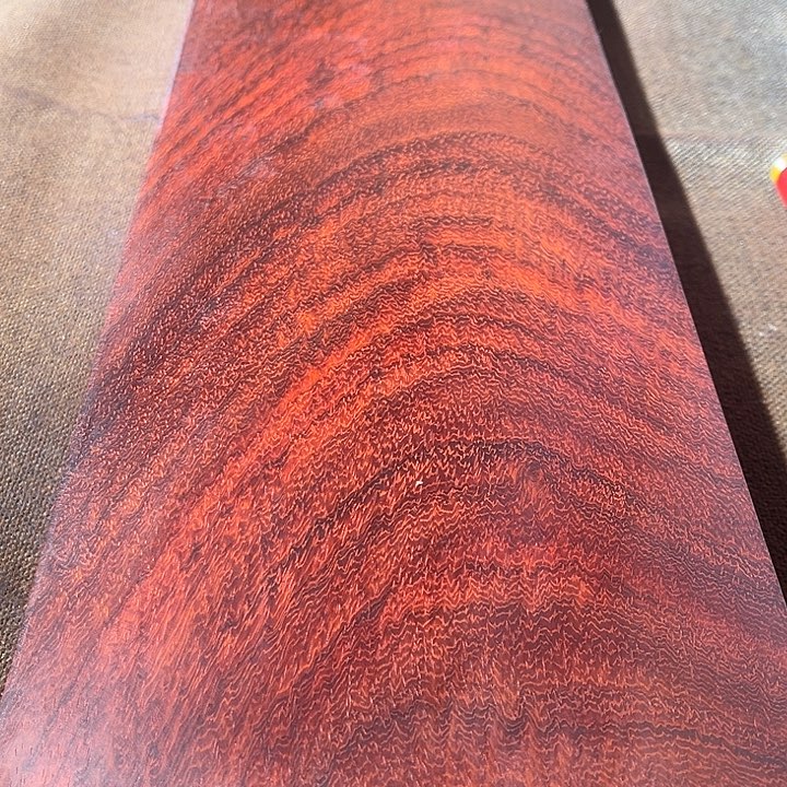 邊****木精品规格底座木料的话