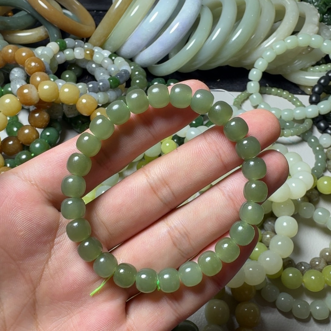 和田玉未镶嵌手串