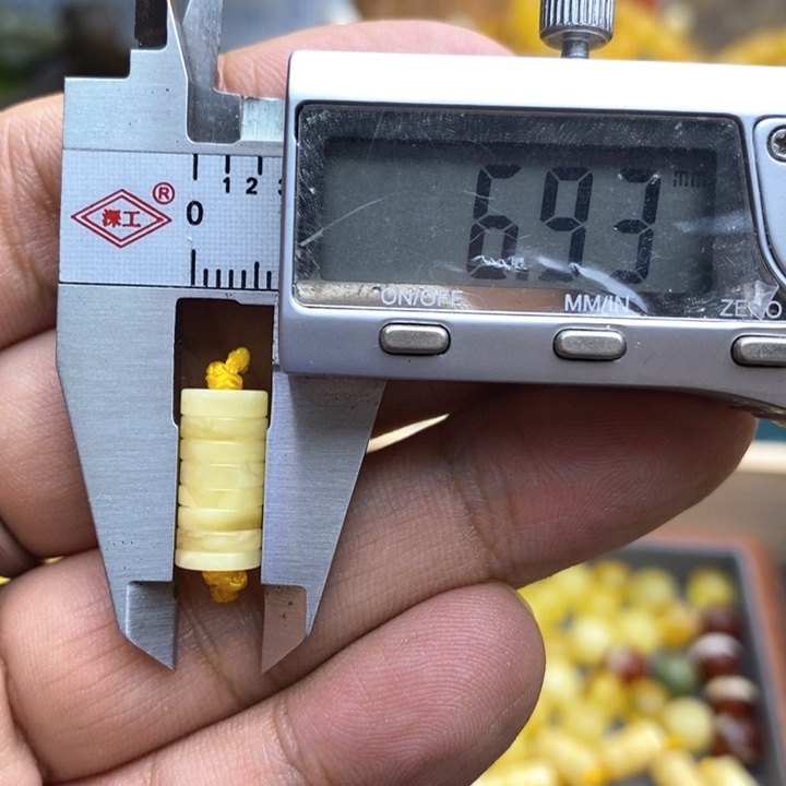 琥珀裸石未镶嵌15号6.9左右隔片