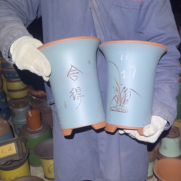 紫砂紫砂花盆和小