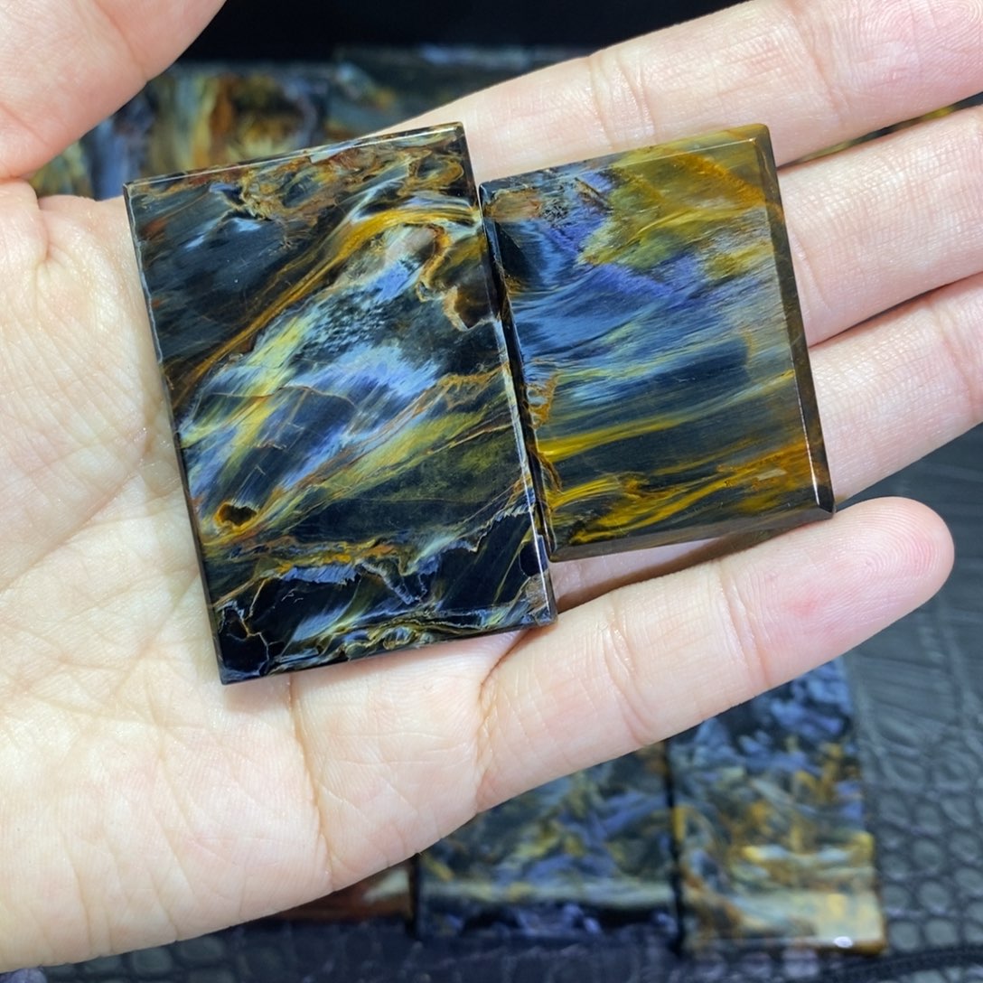 锦***铺木变石未镶嵌吊坠