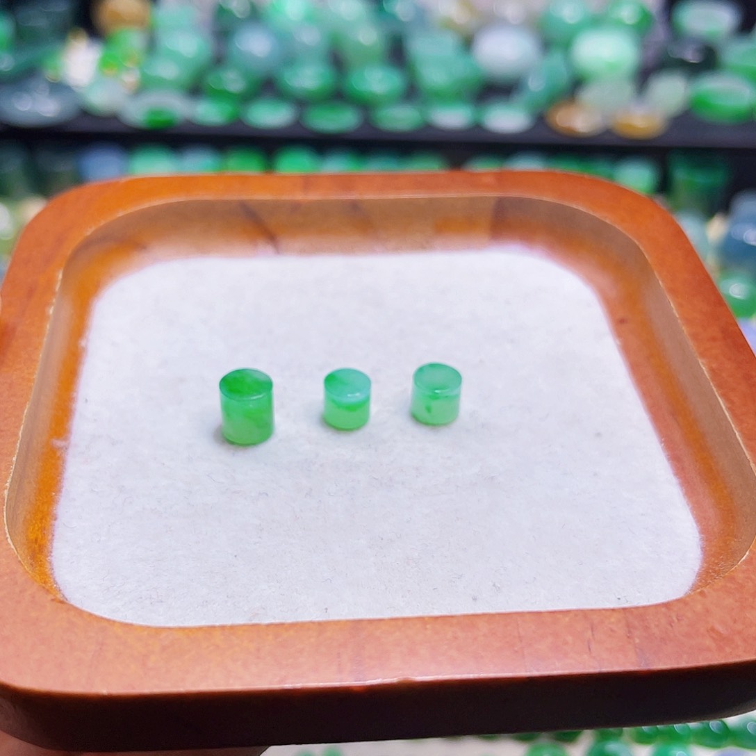 翡翠散珠橘**甜天然缅甸翡翠珠子