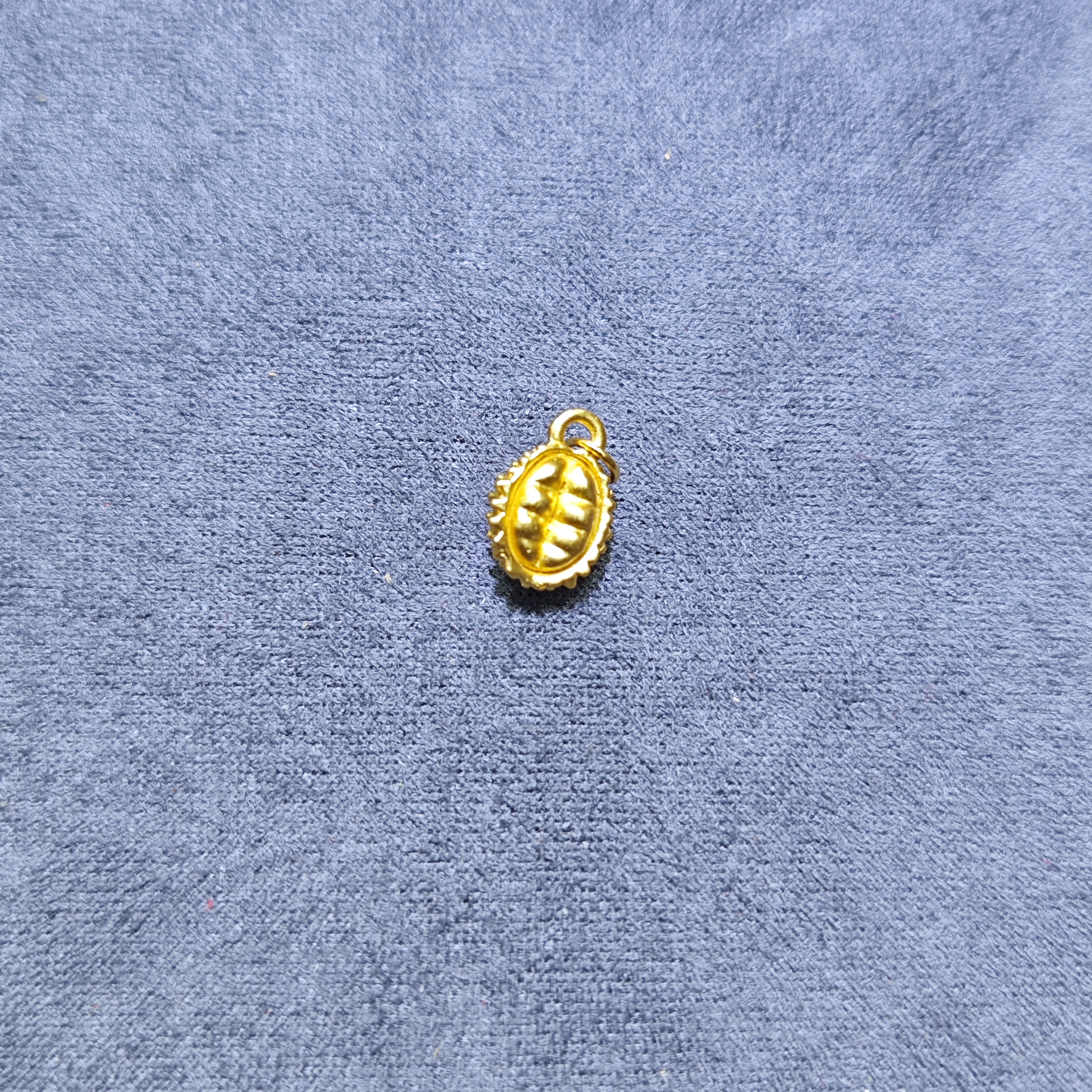 足银银制品 足银金色榴莲吊坠 9999