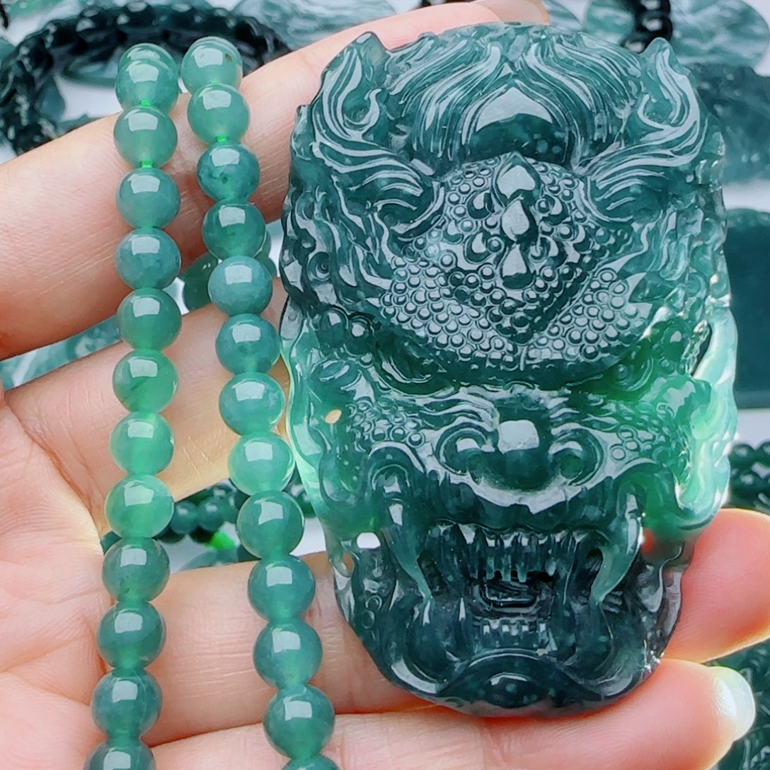 颈饰未镶嵌翡翠多样性发货天然的A货翡翠