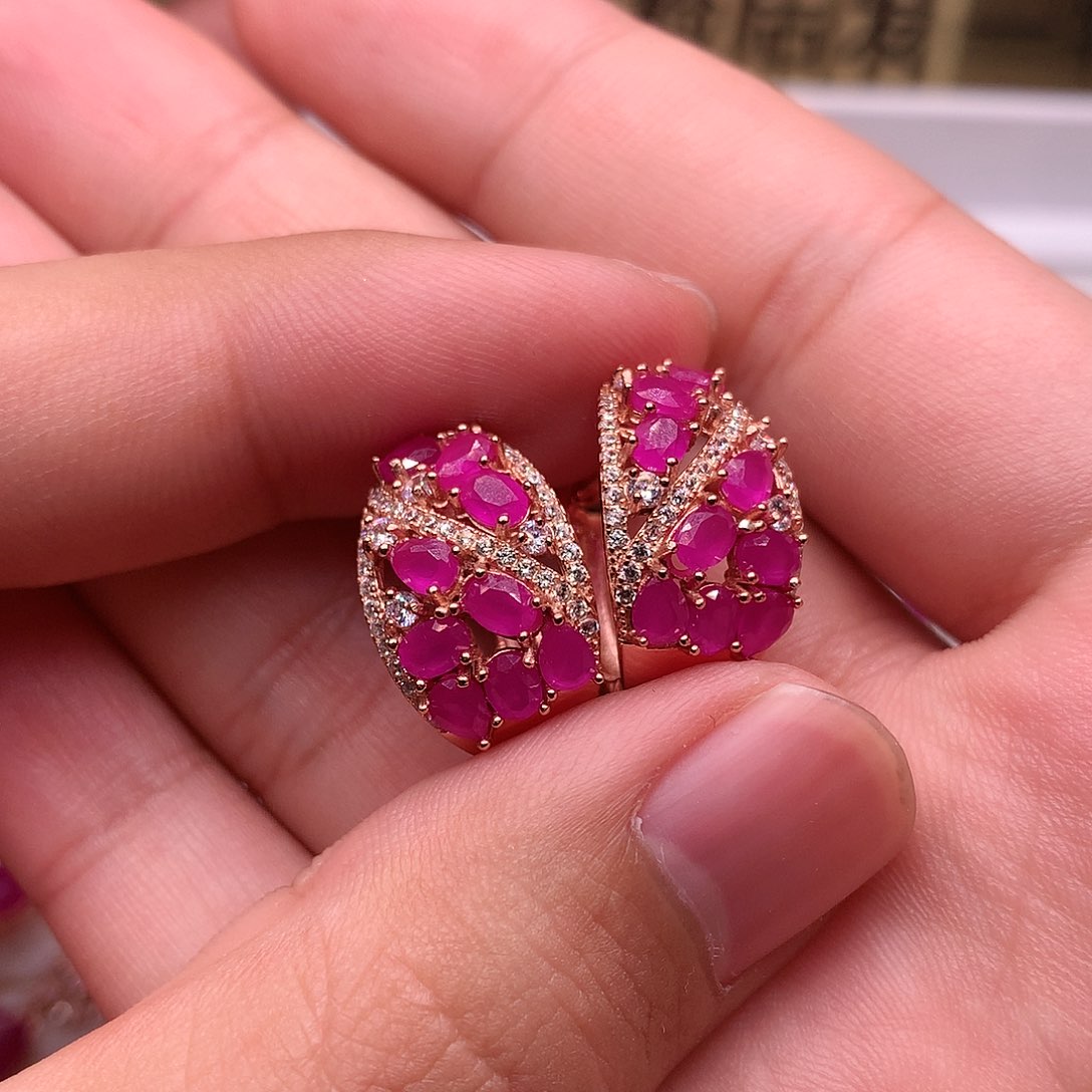 红宝石耳饰银S925镶嵌