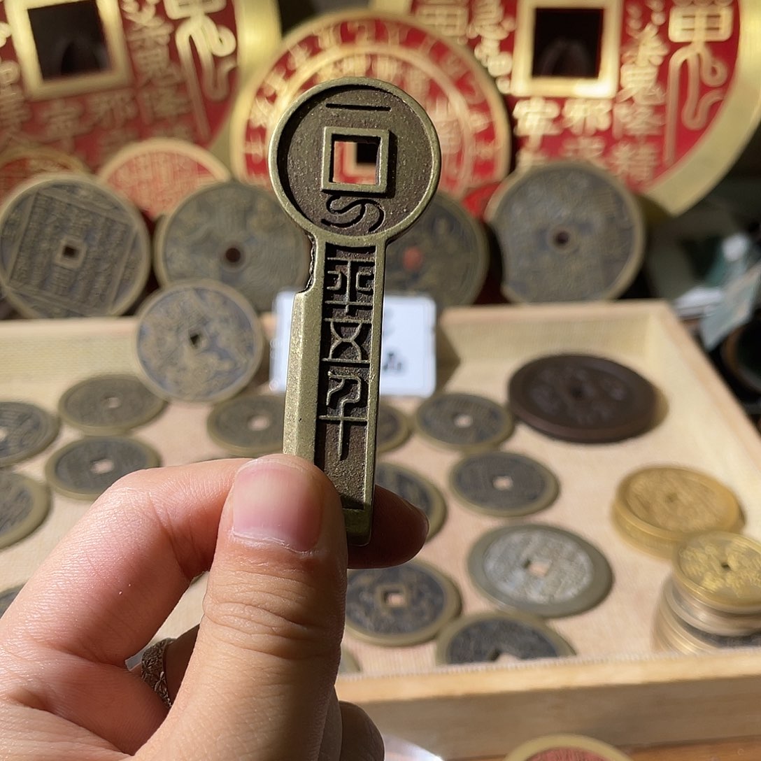 铜现代仿制工艺品