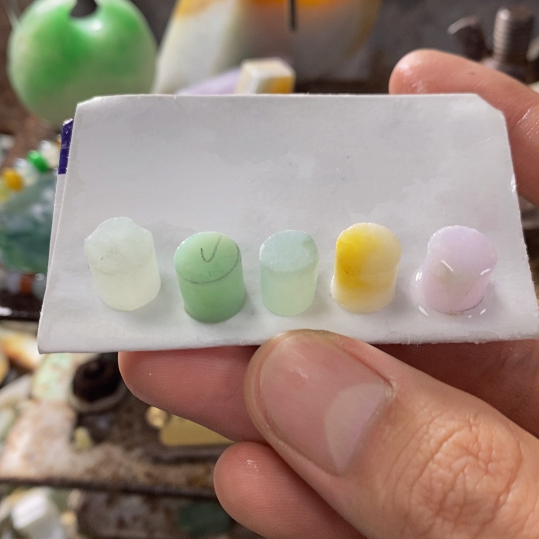 然***！定制翡翠未镶嵌定制