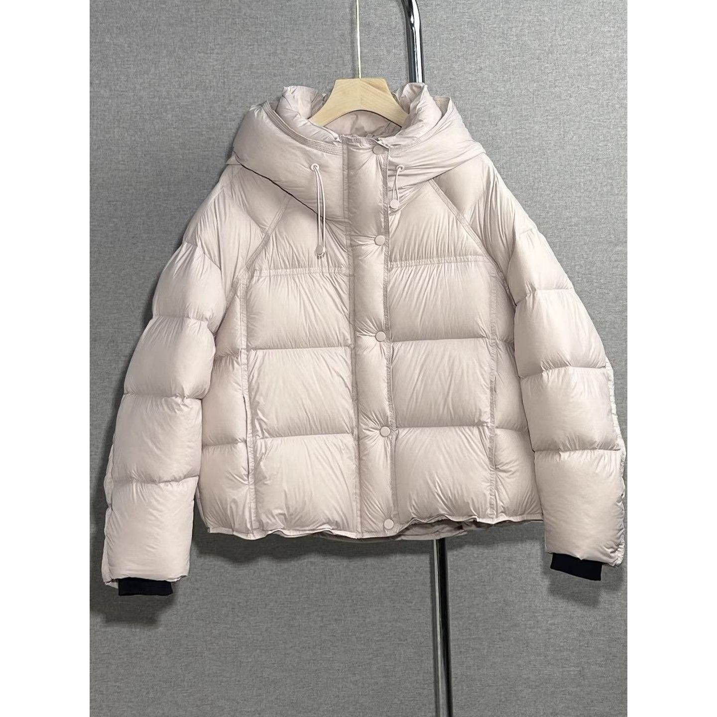 泡芙90新国标2025冬季新款羽绒服女短款加厚连帽白鸭绒面包服外套