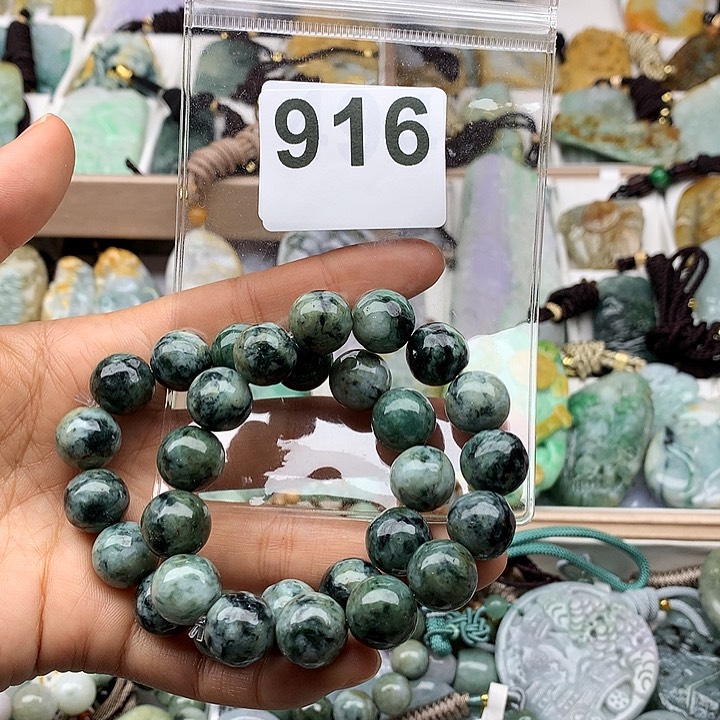 翡翠颈饰未镶嵌仙****8翡翠