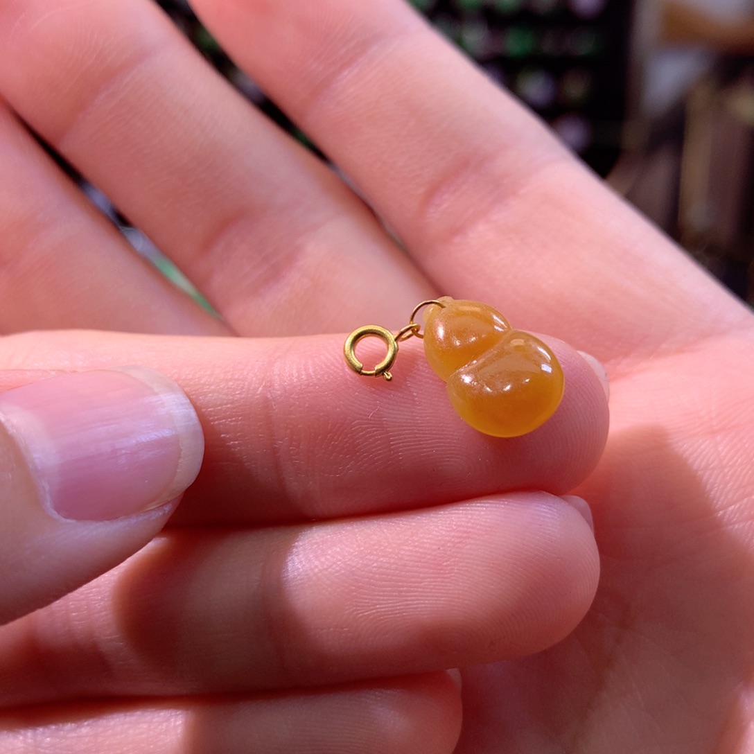 翡翠颈饰18K金镶嵌翡翠