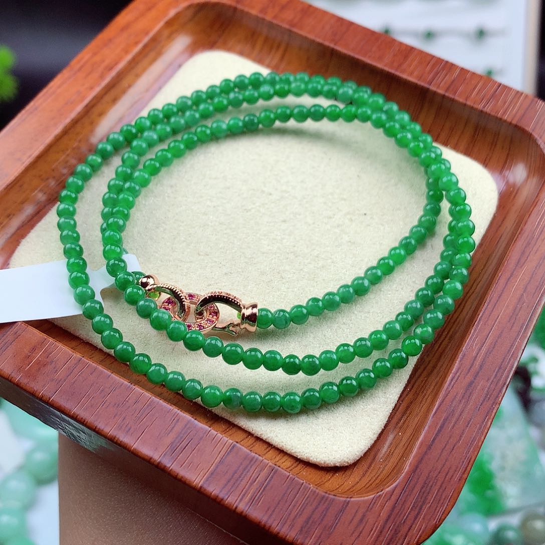 翡翠未镶嵌颈饰D***n项链