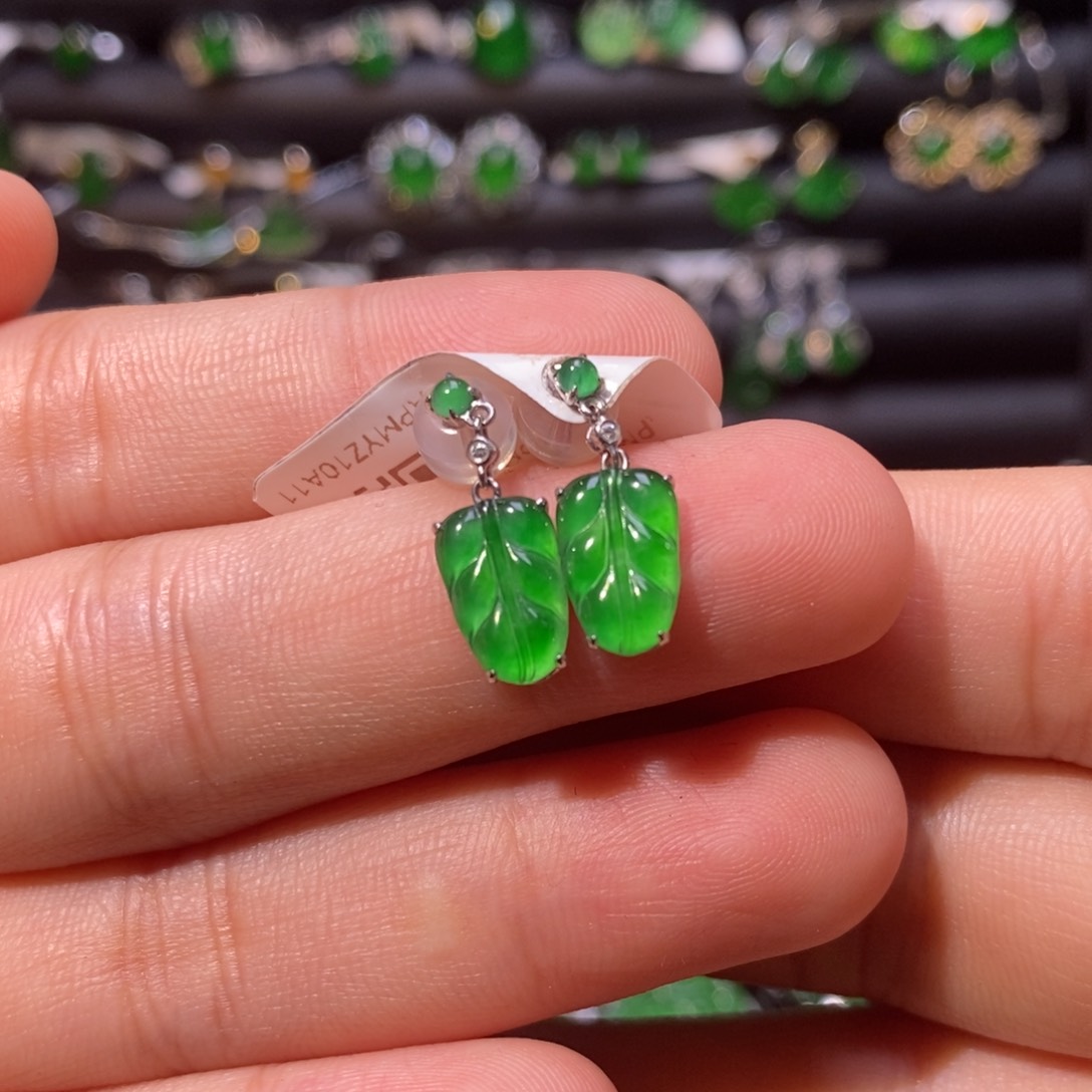翡翠耳饰18K金镶嵌天然翡翠