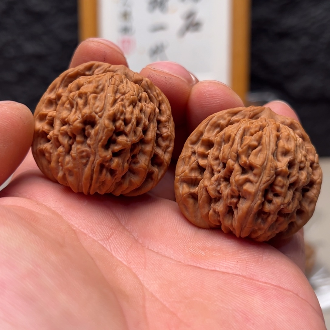 呼***车文玩核桃把件楼子39