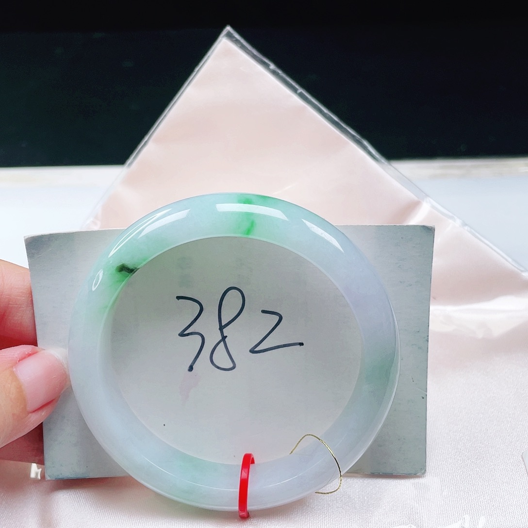 翡翠未镶嵌手镯缅甸翡翠56+