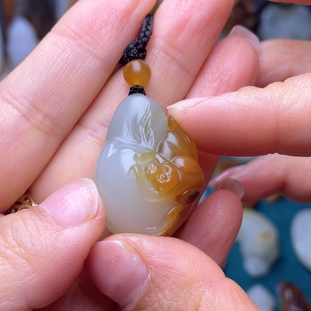 和田玉颈饰未镶嵌以*