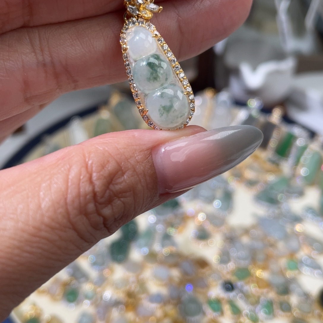 项链银S925镶嵌翡翠吊坠